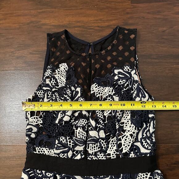 Adelyn Rae navy blue embroidered top cropped jumpsuit size XS - Picture 10 of 11